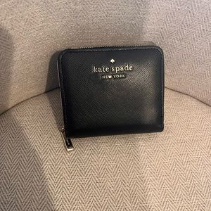 Kate Spade Wallet (Never Used)